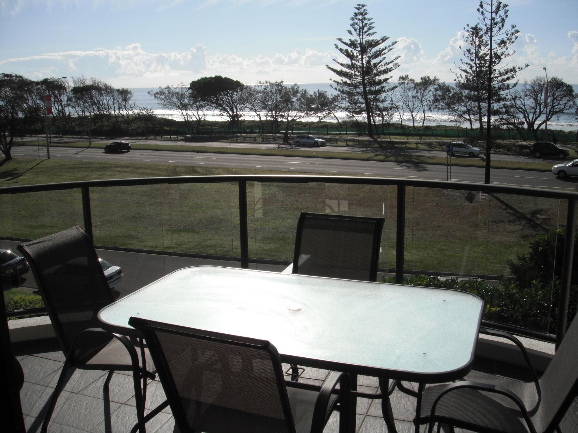 Meridian Alex Beach Apartments อเล็กซันดรา เฮดแลนด์ ภายนอก รูปภาพ